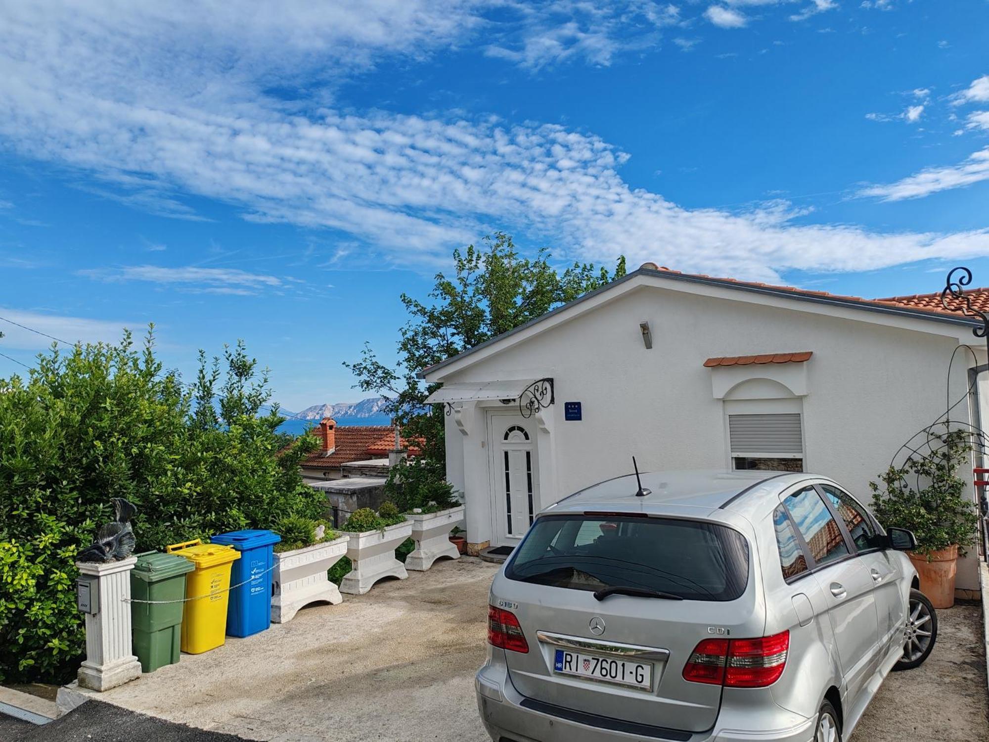 Art Gallery House With A Small Relaxing Pool Crikvenica Exteriör bild