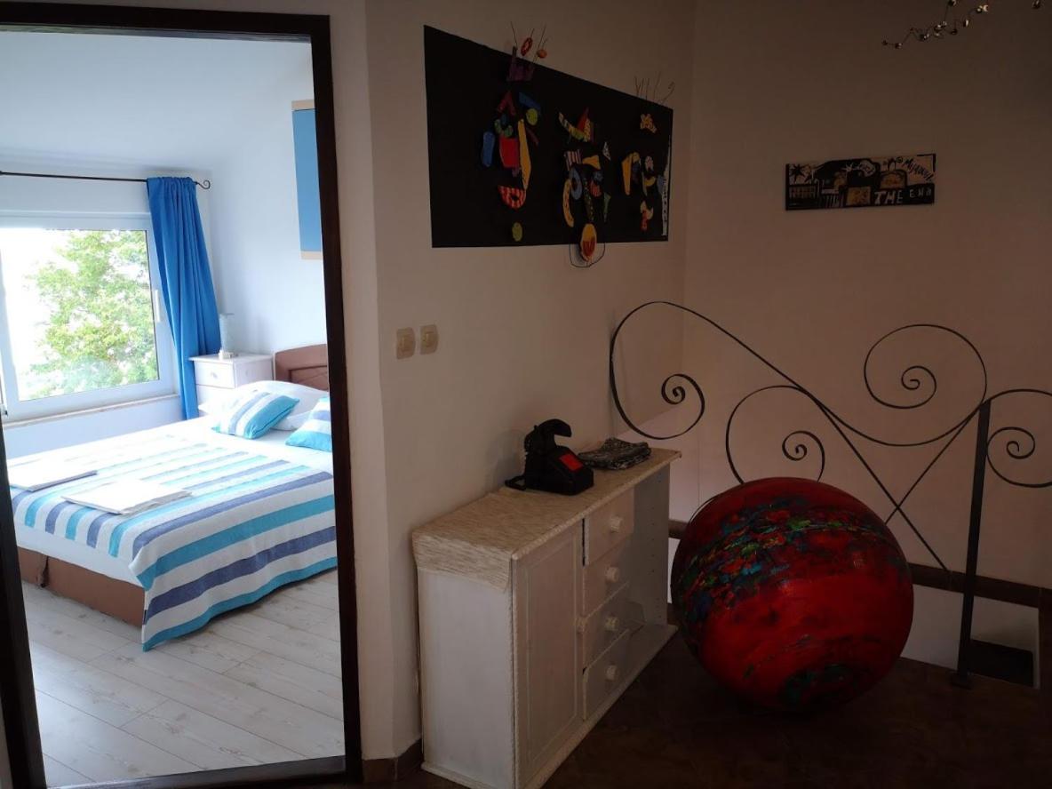 Art Gallery House With A Small Relaxing Pool Crikvenica Exteriör bild
